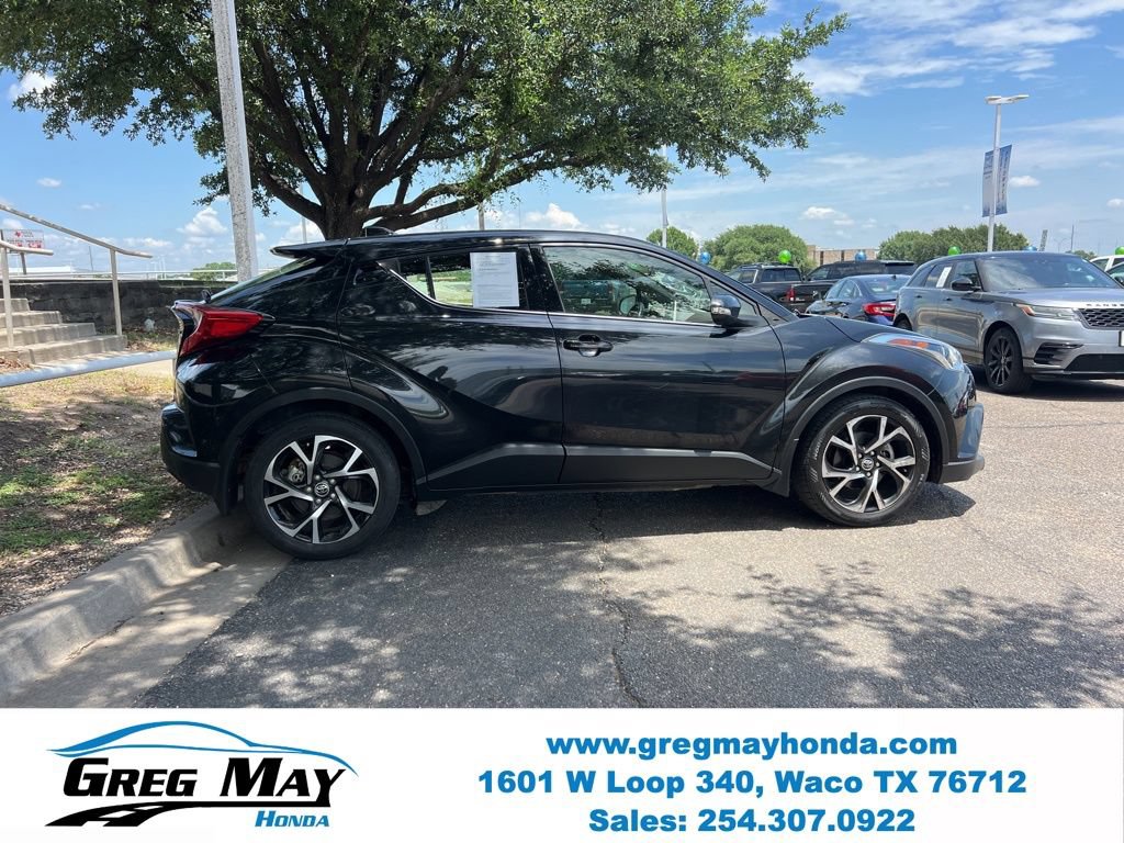 Used 2019 Toyota C-HR Limited FWD image 8