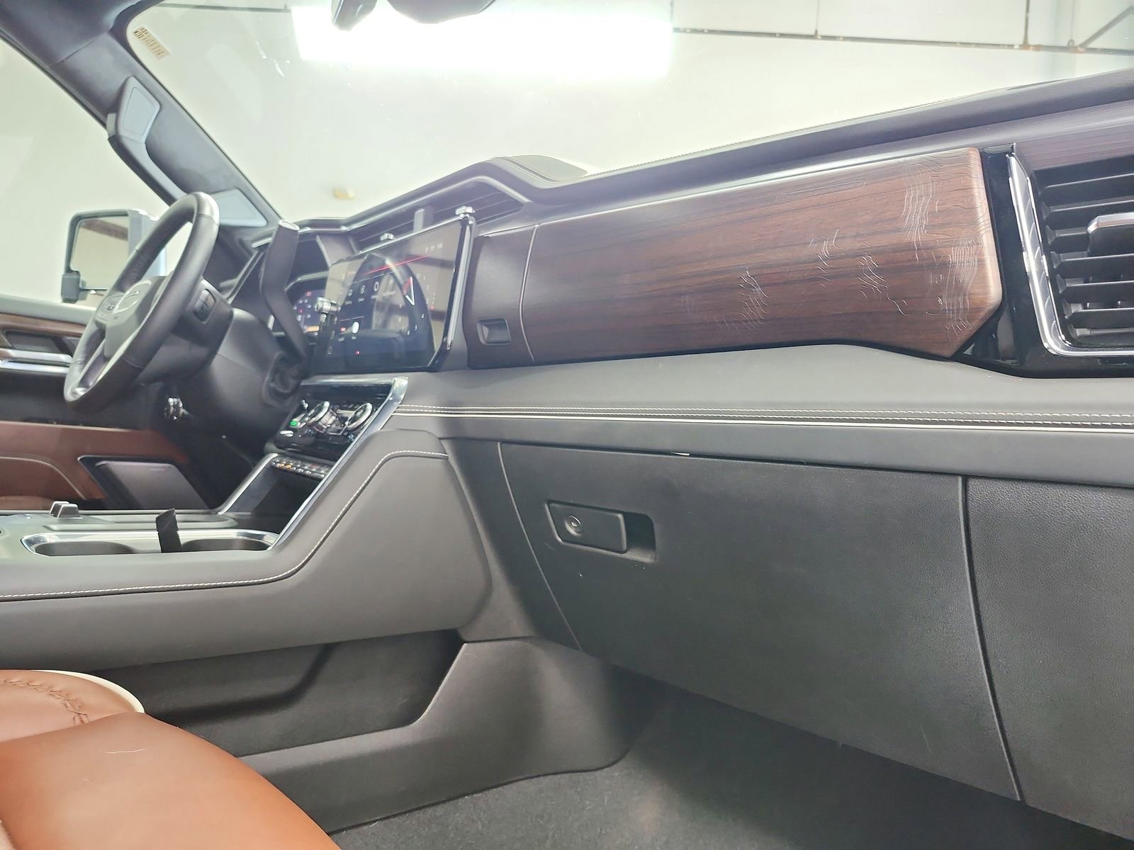 Used 2026 GMC Sierra 2500 Denali Ultimate image 44