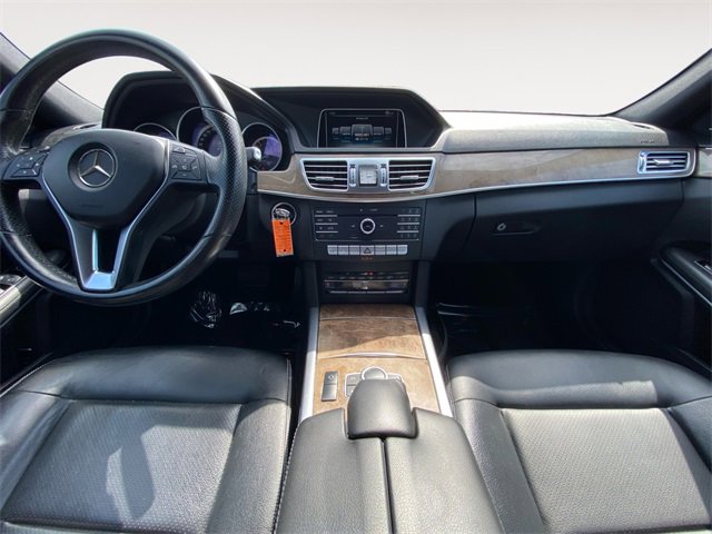 Used 2016 Mercedes-Benz E 350 4MATIC Sedan image 11