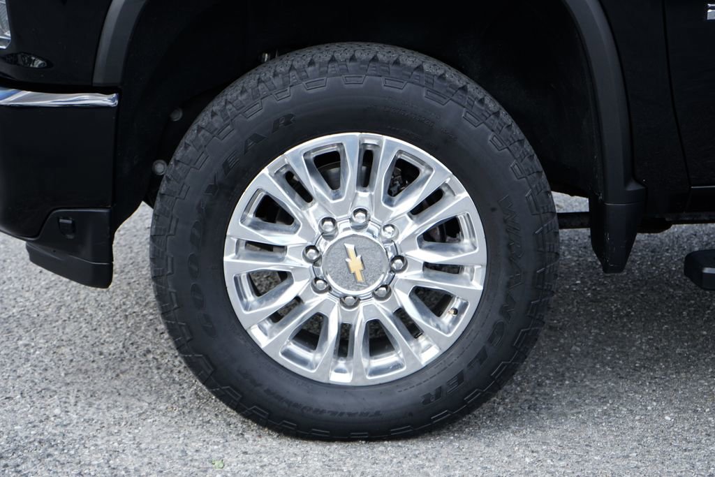 Used 2023 Chevrolet Silverado 2500 High Country AWD/4WD image 44