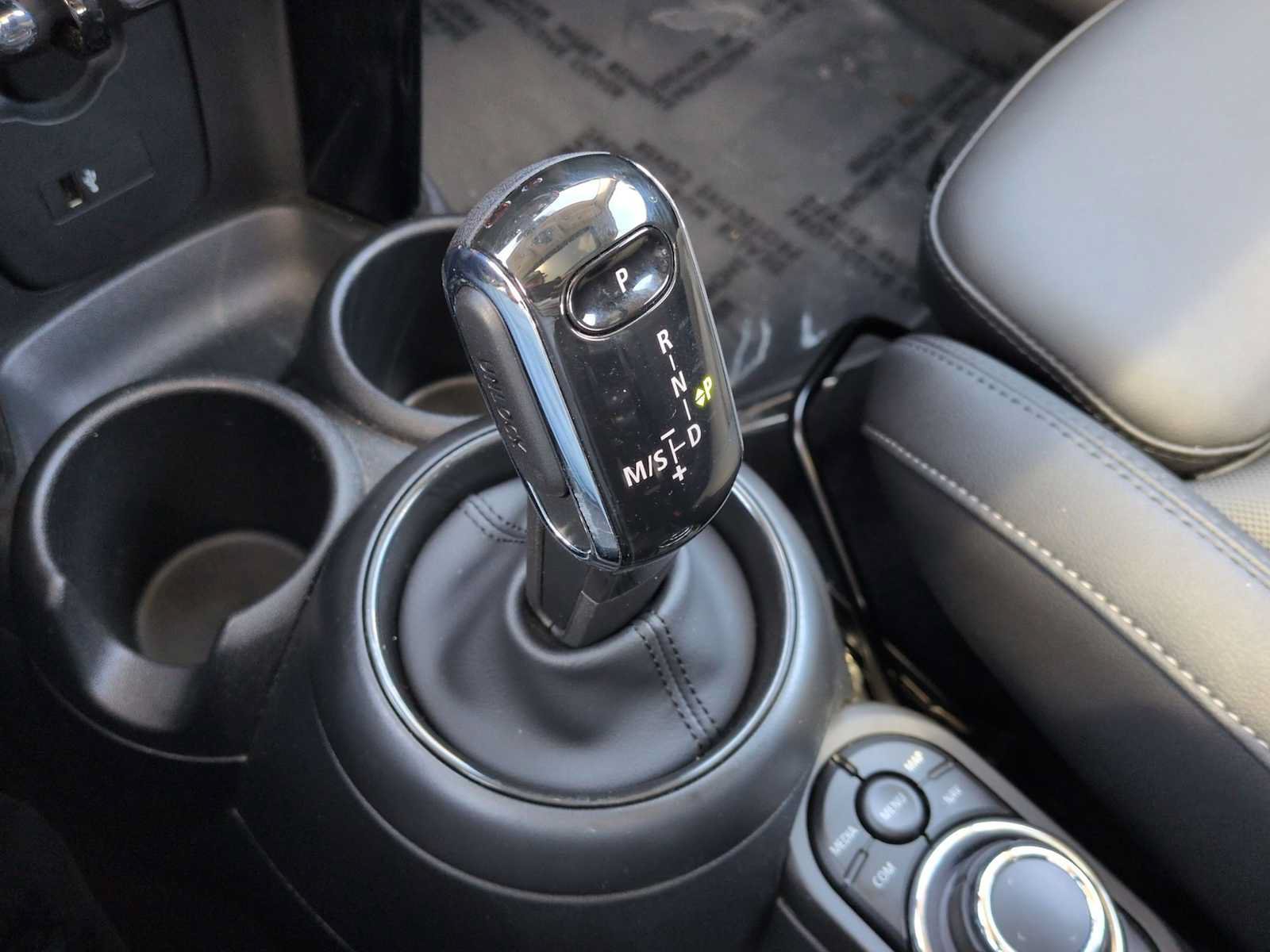 Certified 2024 MINI Cooper S FWD image 34