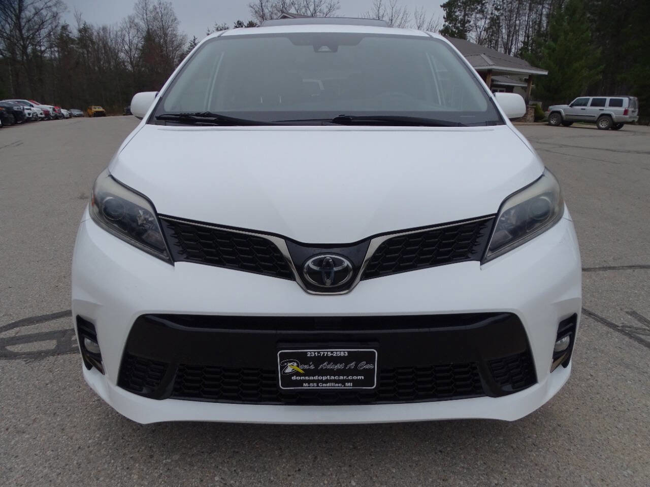 Used 2019 Toyota Sienna SE Premium AWD/4WD image 7