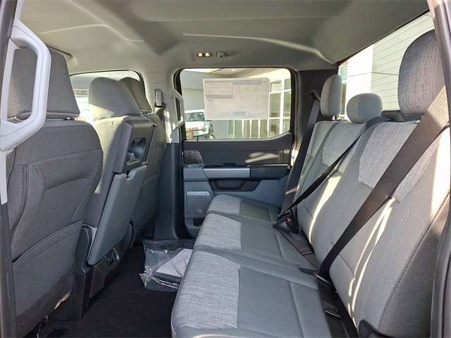 New 2026 Ford F250 XLT w/ XLT Premium Package image 6