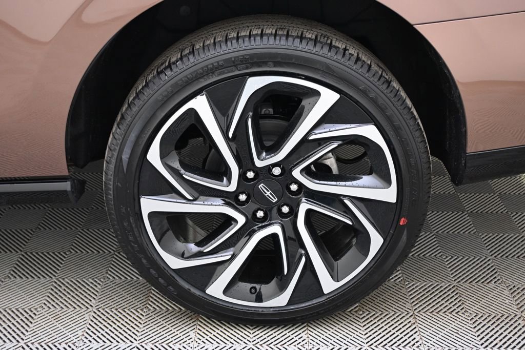 New 2026 Lincoln Navigator Black Label image 20