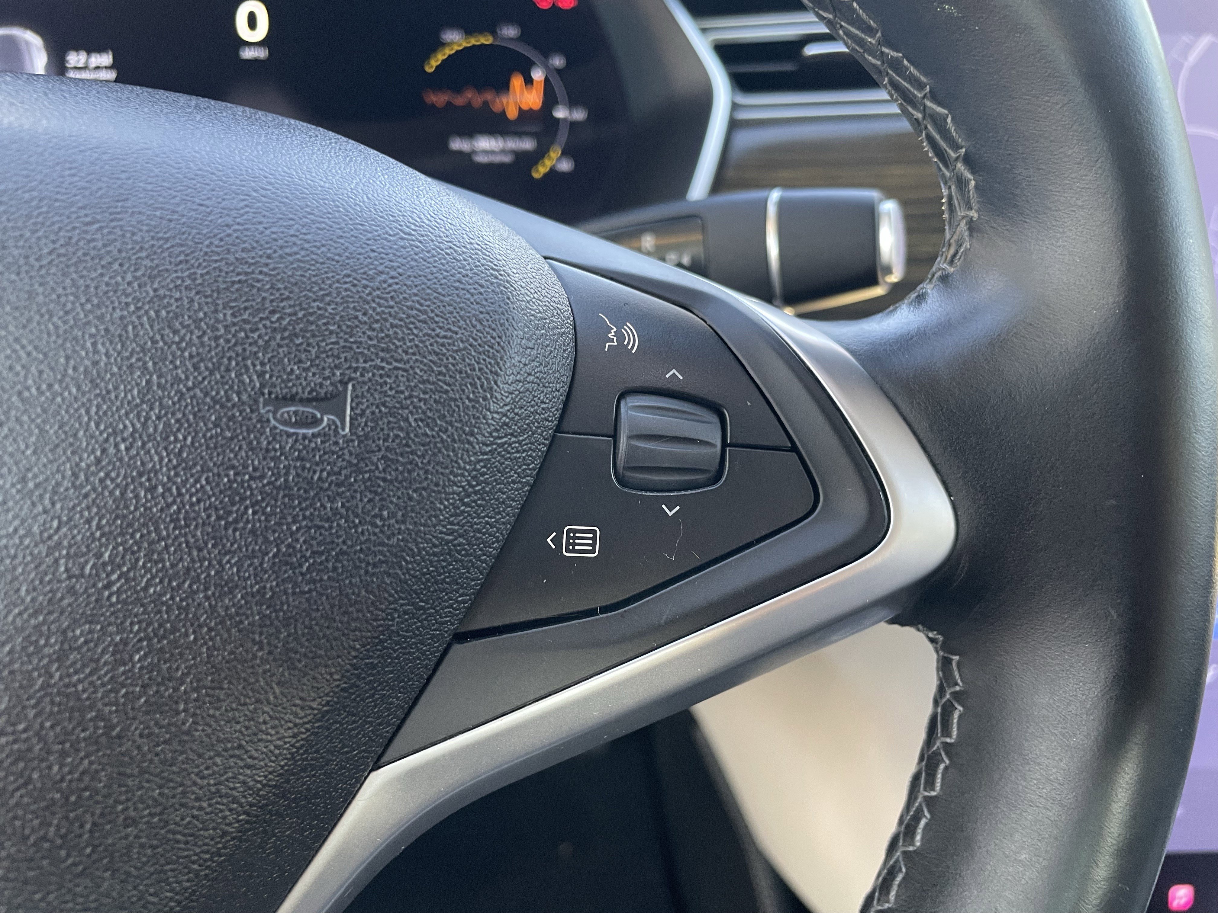 Used 2014 Tesla Model S image 27