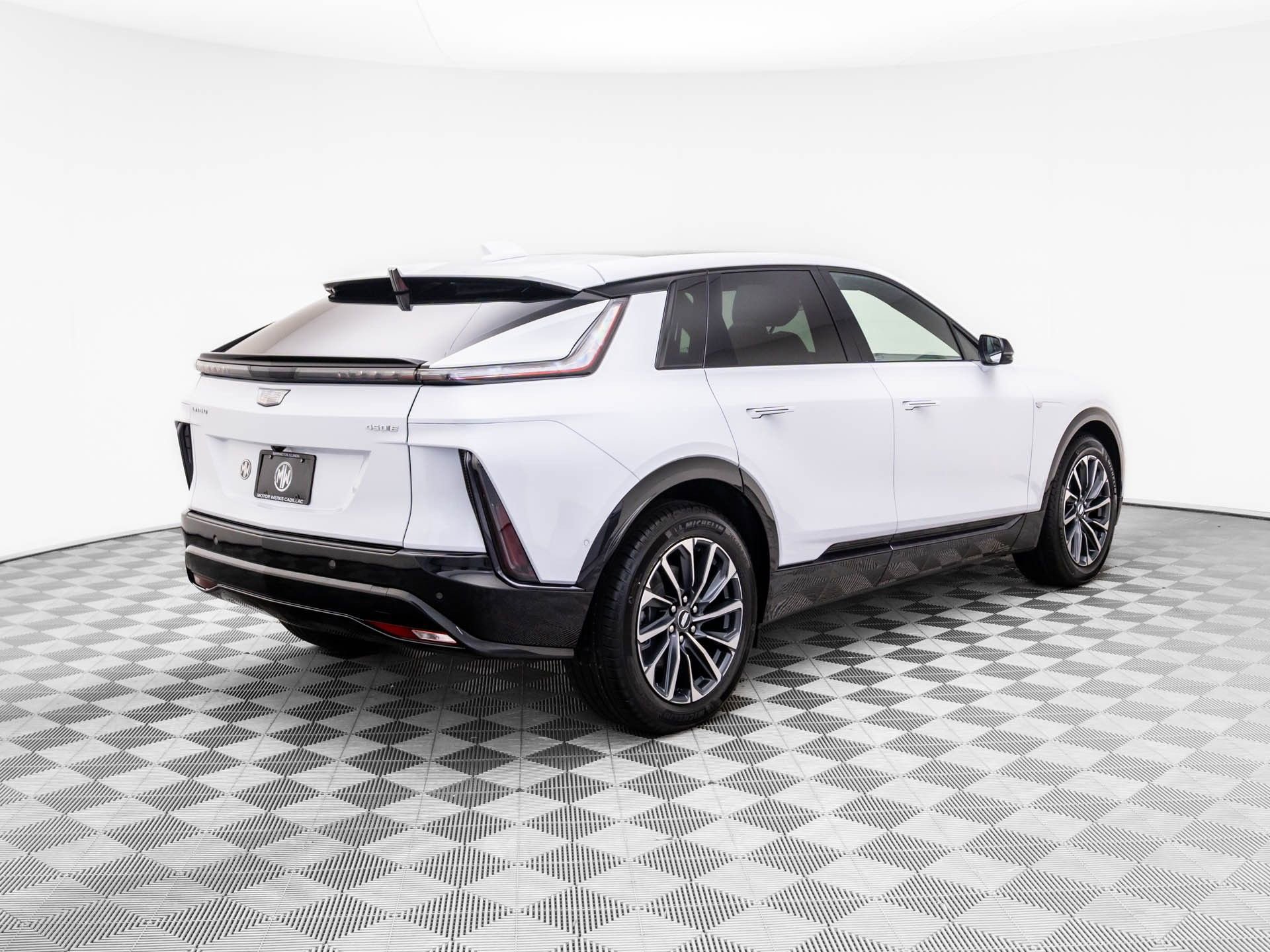 New 2026 Cadillac Lyriq Sport image 6