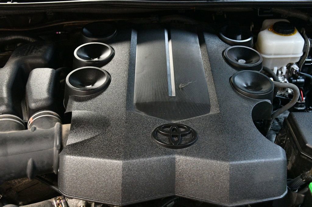 Used 2015 Toyota 4Runner Limited AWD/4WD image 81