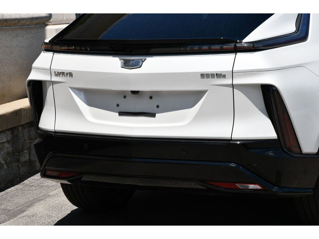 Certified 2024 Cadillac Lyriq Sport w/ LPO, Floor Liner Package AWD/4WD image 26