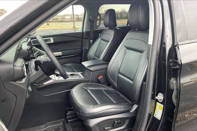 Certified 2023 Ford Explorer XLT w/ Equipment Group 202A image 7