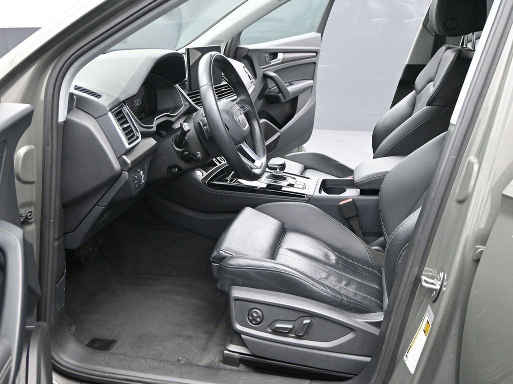 Used 2024 Audi Q5 2.0T Premium Plus image 18