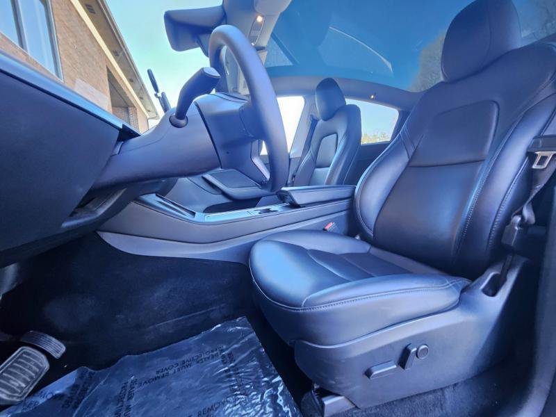 Used 2023 Tesla Model Y RWD image 37
