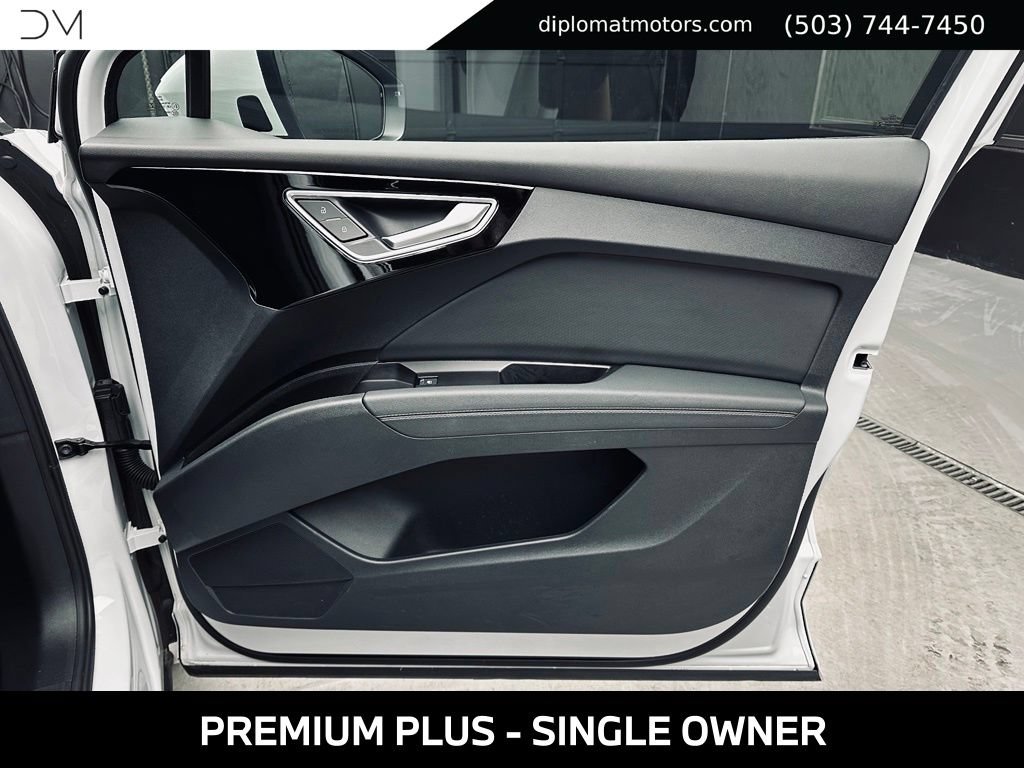 Used 2023 Audi Q4 e-tron Premium Plus RWD image 27
