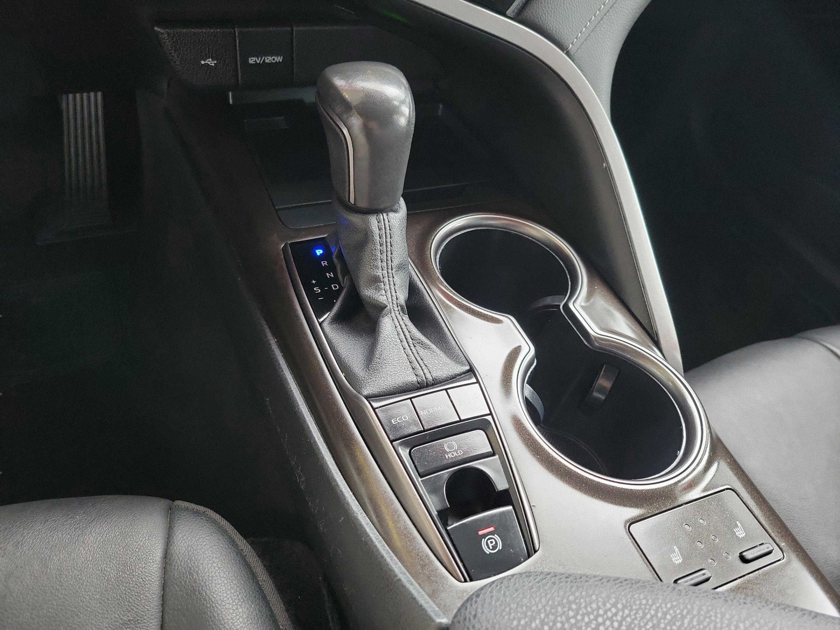 Used 2024 Toyota Camry XSE image 11