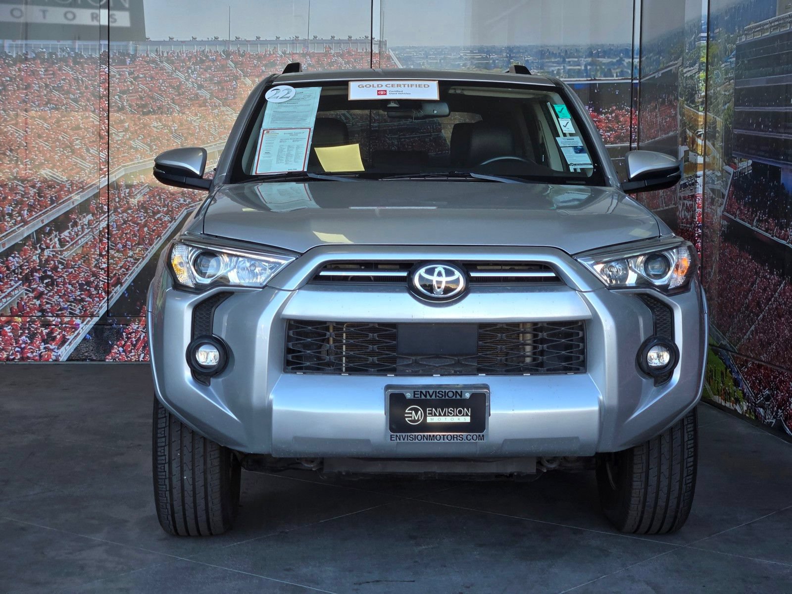 Used 2022 Toyota 4Runner SR5 Premium AWD/4WD image 2