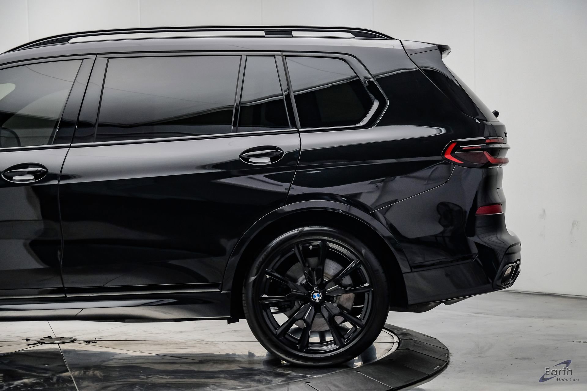 Used 2026 BMW X7 M60i AWD/4WD image 9