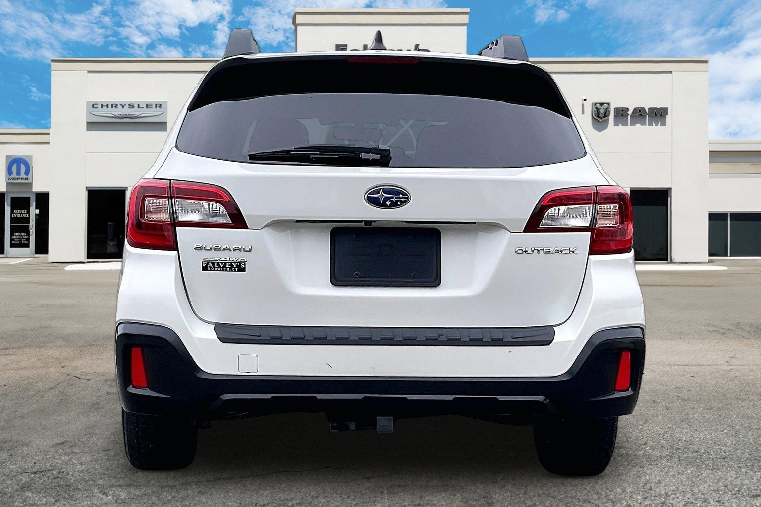 Used 2018 Subaru Outback 2.5i Premium image 4