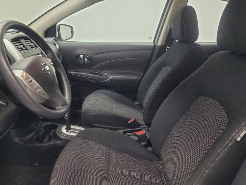 Used 2019 Nissan Versa SV image 17