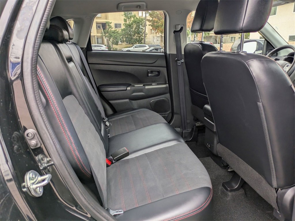 Used 2025 Mitsubishi Outlander Sport SE image 31