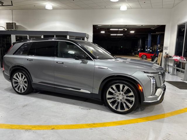 Certified 2026 Cadillac Vistiq Premium Luxury AWD/4WD image 9