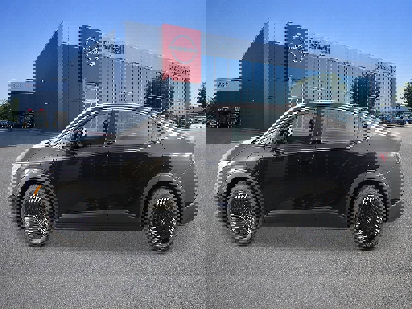 New 2026 Nissan Leaf w/ Floor Mat Package (S+) image 2