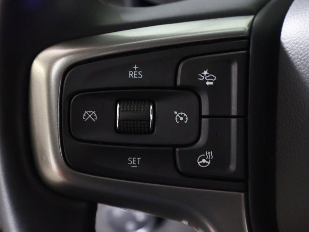 Used 2025 Chevrolet Silverado 1500 LT image 40