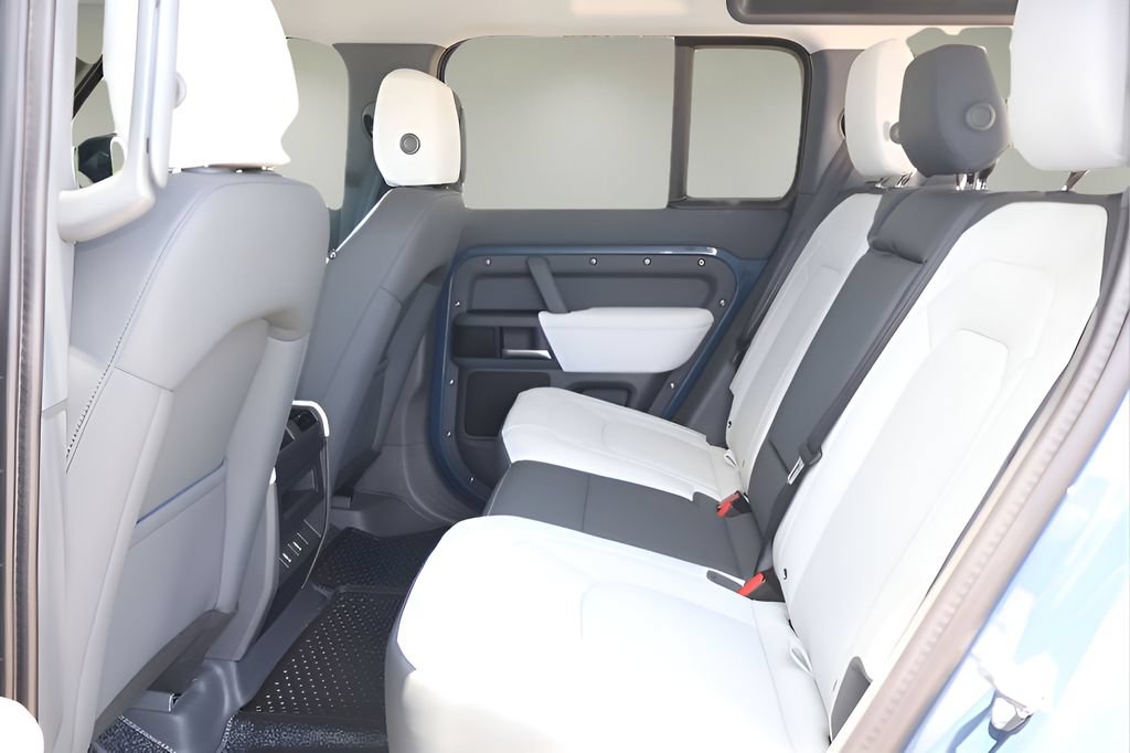 New 2026 Land Rover Defender 110 S AWD/4WD image 13