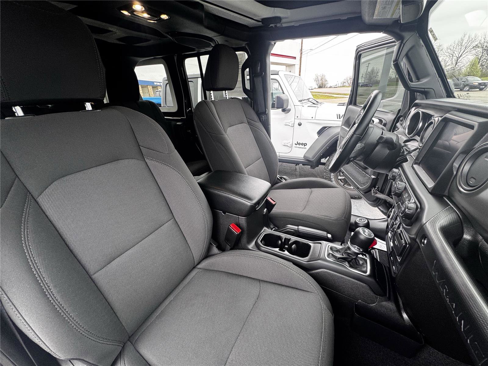 Used 2022 Jeep Wrangler Unlimited Sport AWD/4WD image 10