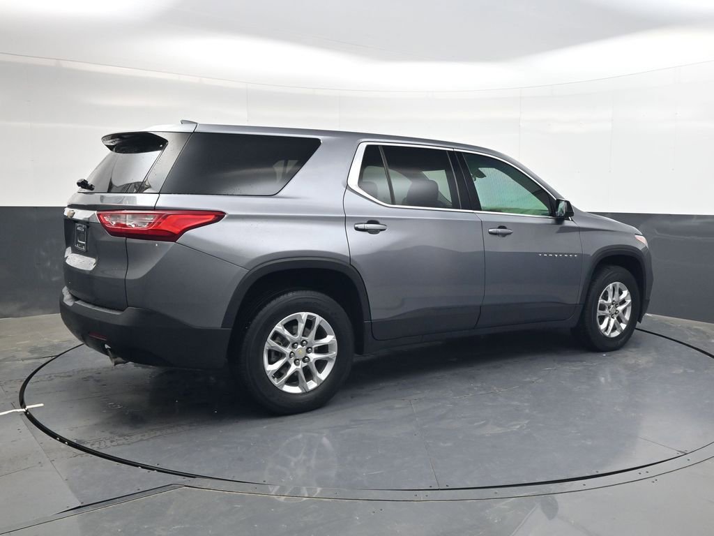 Used 2020 Chevrolet Traverse LS image 4
