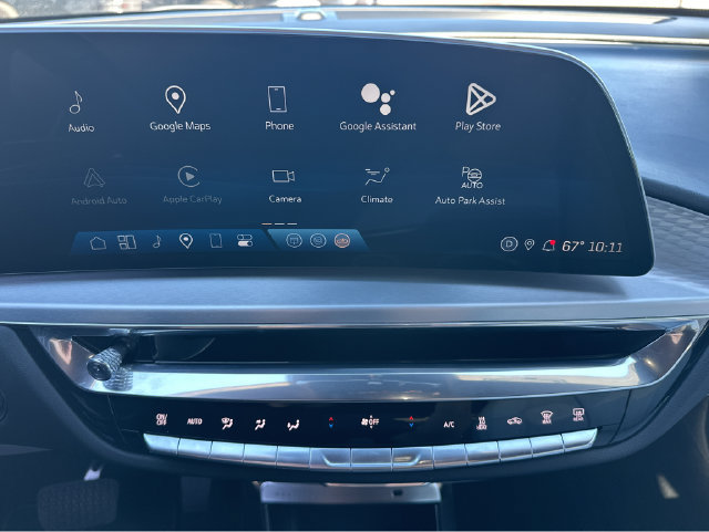 Certified 2024 Cadillac Lyriq Luxury AWD/4WD image 22