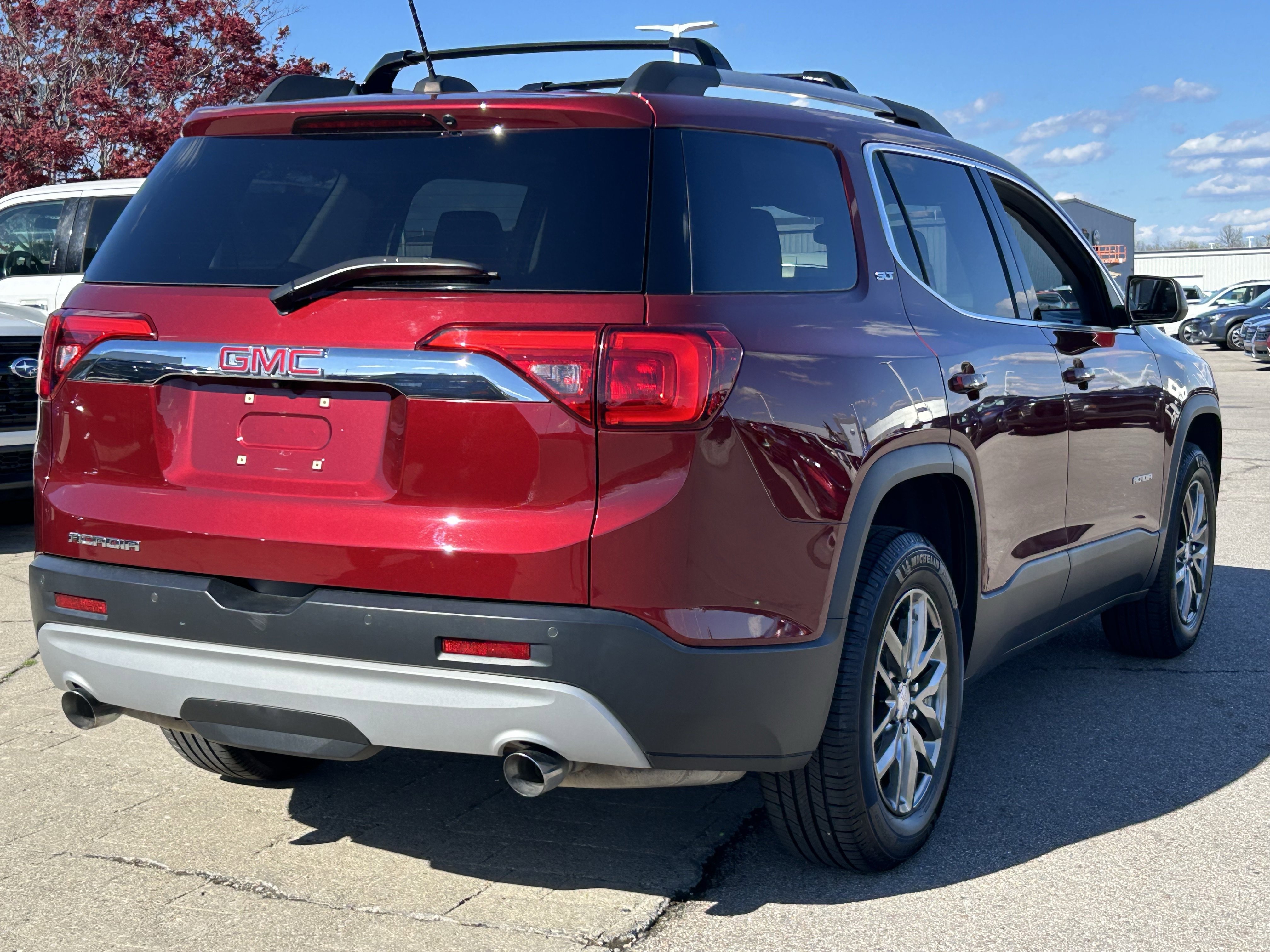 Used 2017 GMC Acadia SLT image 7