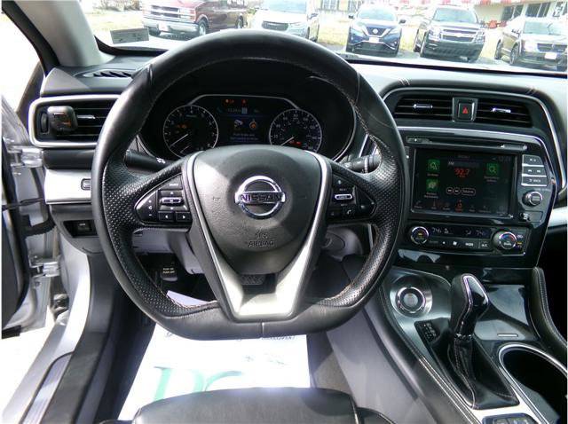 Used 2022 Nissan Maxima SV w/ Floor Mat Group FWD image 6