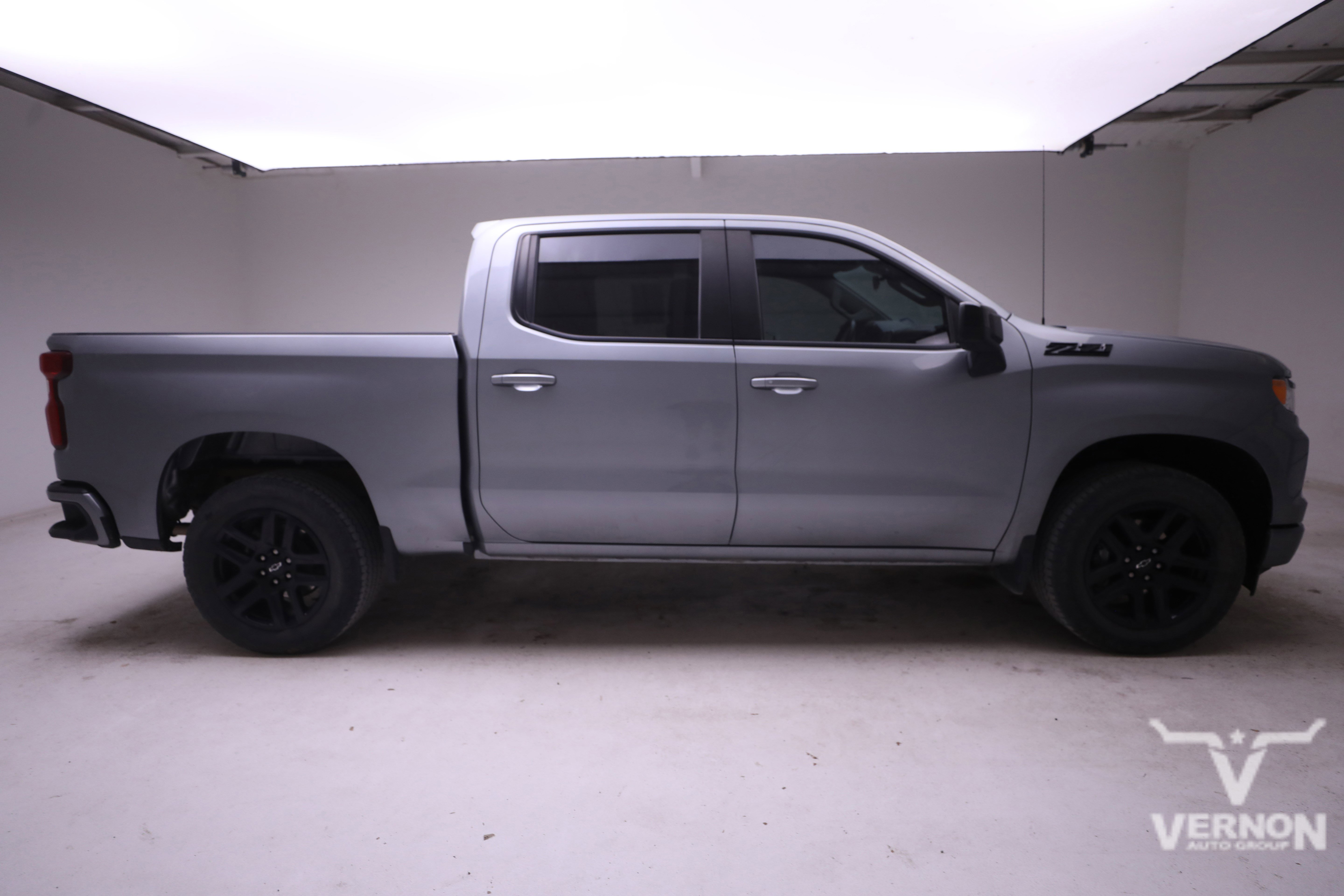 Used 2023 Chevrolet Silverado 1500 RST w/ Z71 Off-Road Package image 5