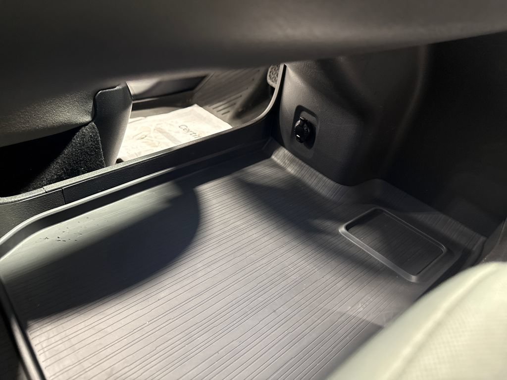 Used 2022 Toyota Sienna LE FWD image 27
