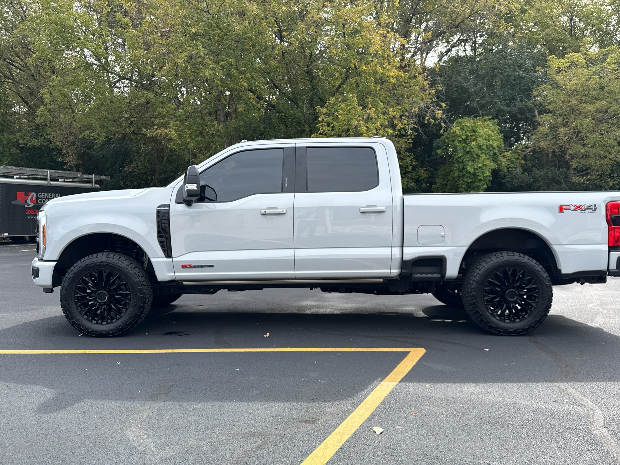 Used 2026 Ford F350 Platinum AWD/4WD image 9