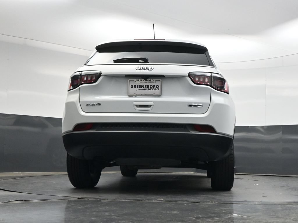 Used 2025 Jeep Compass Latitude AWD/4WD image 34