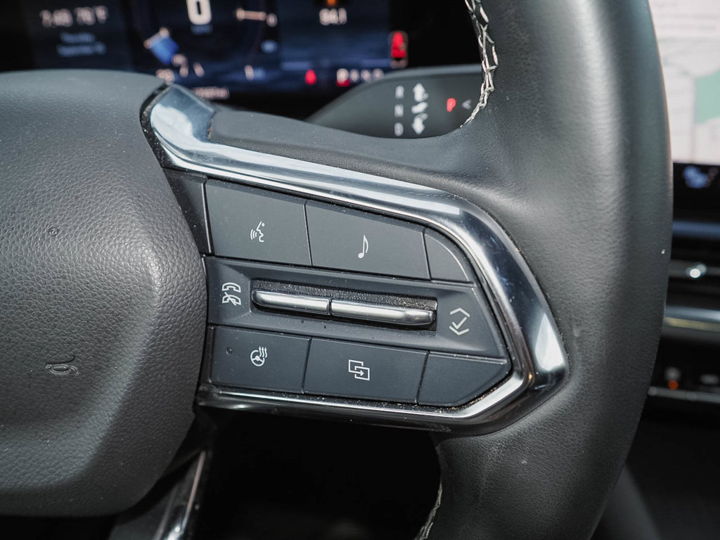 Used 2024 Chevrolet Equinox EV LT FWD image 29