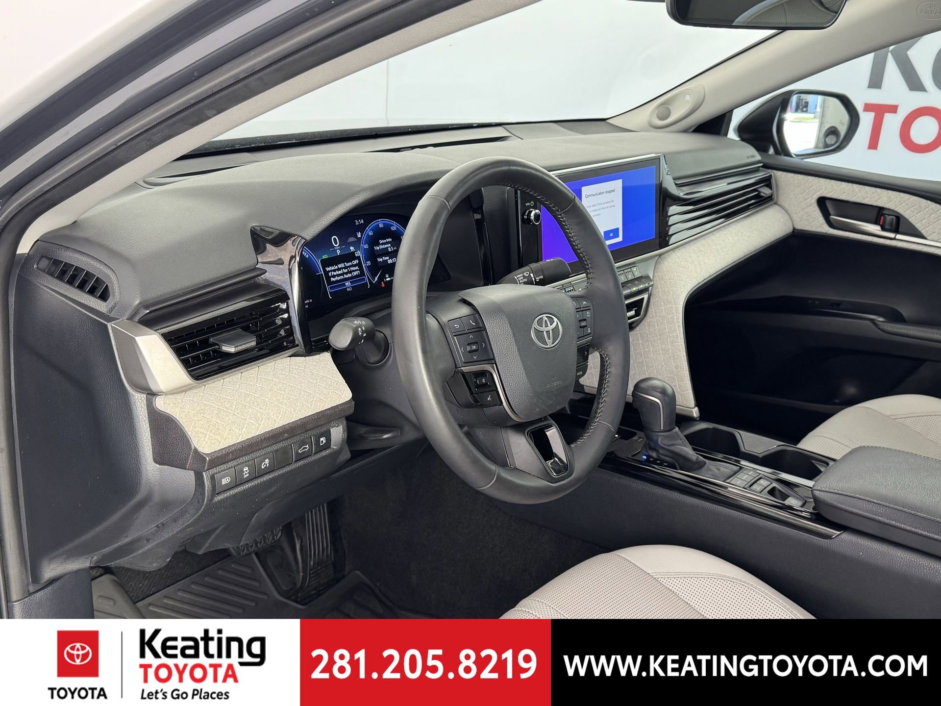 Used 2025 Toyota Camry XLE image 13