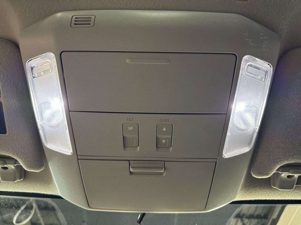 Used 2011 Toyota Sequoia Limited AWD/4WD image 25