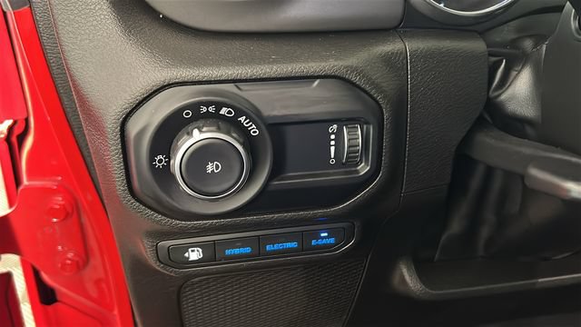 Used 2023 Jeep Wrangler Unlimited w/ Cold Weather Group AWD/4WD image 18
