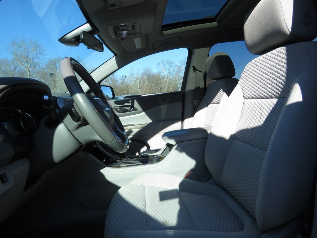 Used 2019 GMC Acadia SLE image 10