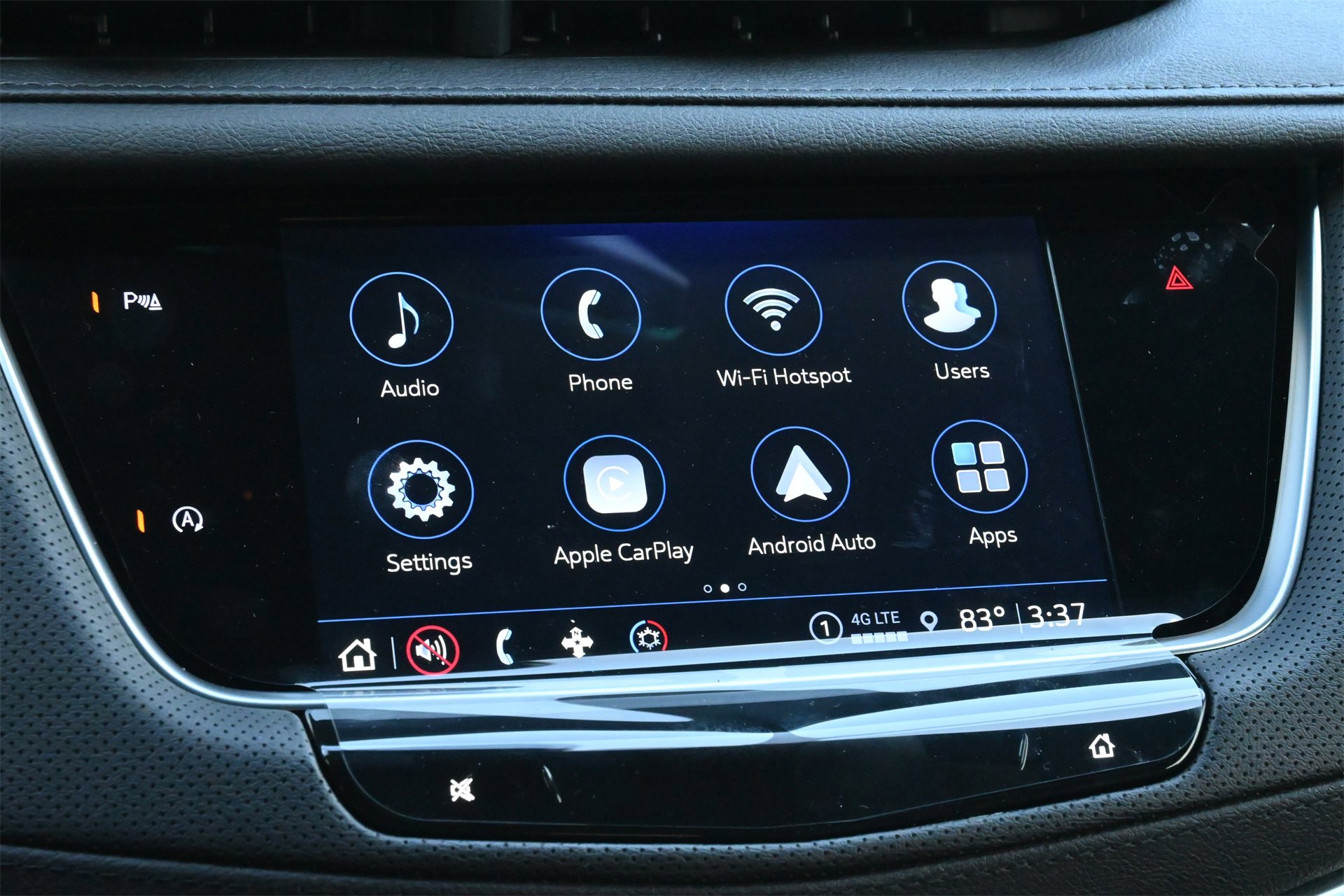 New 2026 Cadillac XT5 Luxury w/ LPO, Floor Liner Package image 12