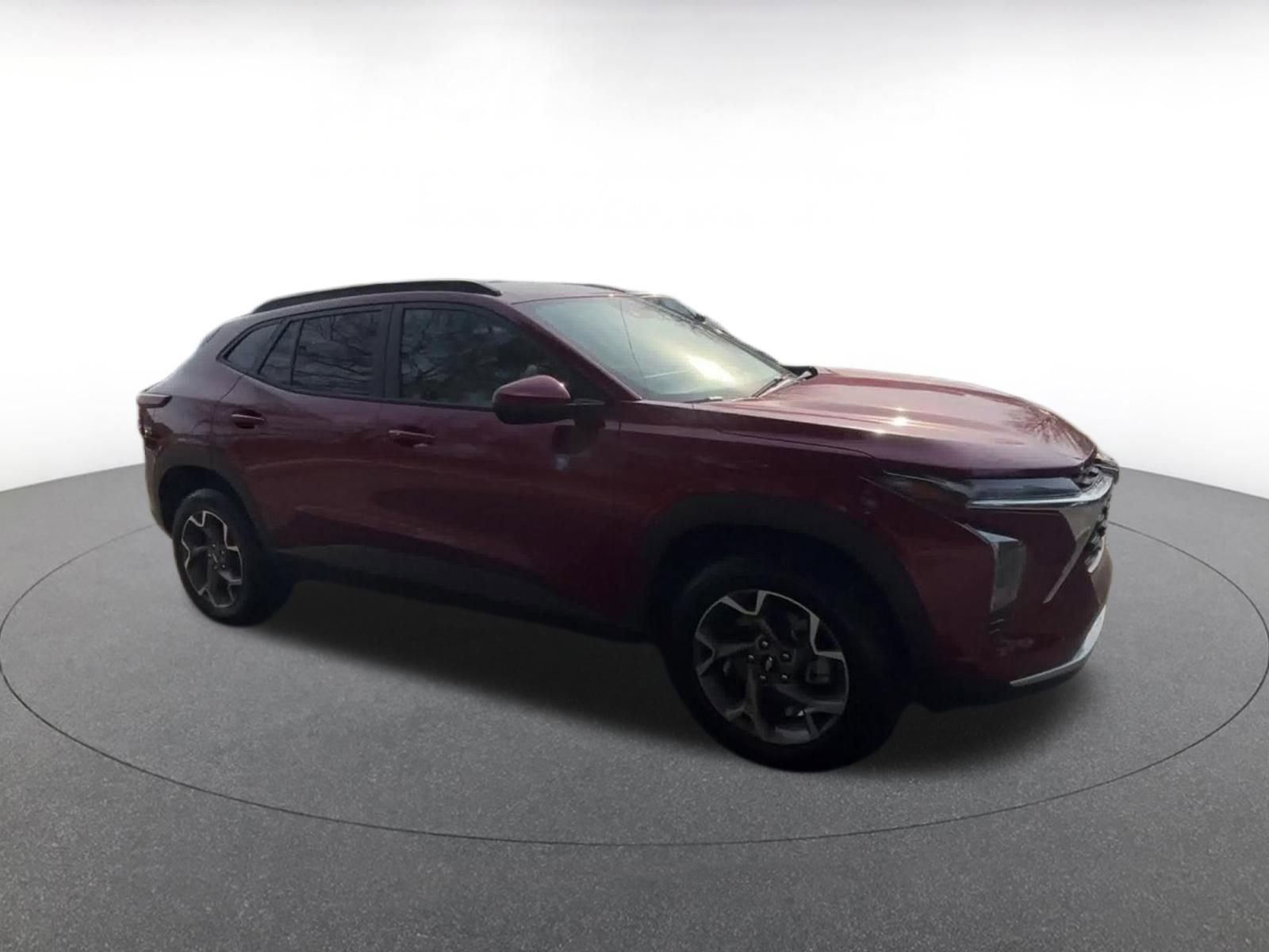 Used 2025 Chevrolet Trax LT w/ LT Convenience Package video 2