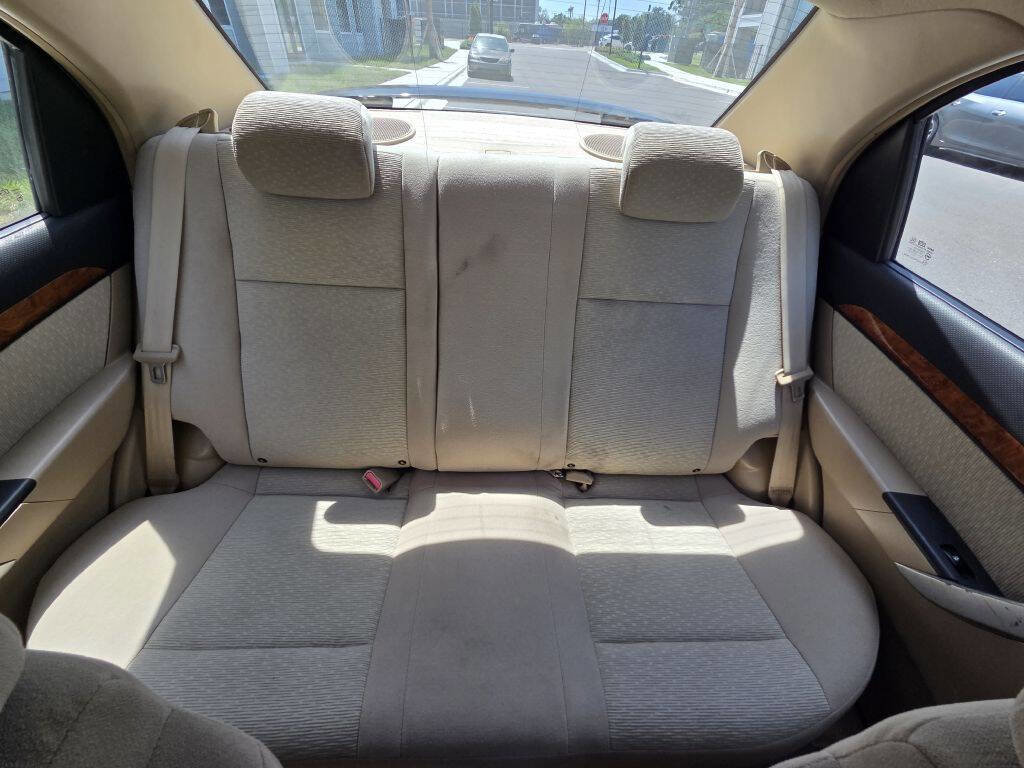 Used 2009 Chevrolet Aveo LT FWD image 29