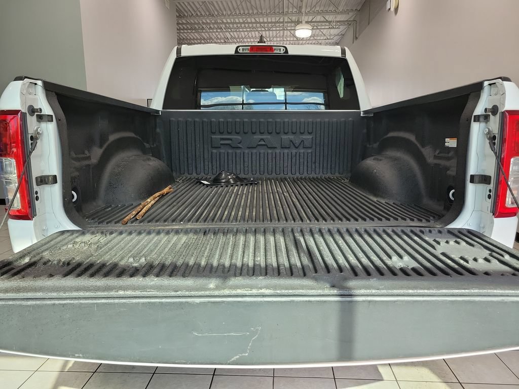 Used 2022 RAM 1500 Big Horn AWD/4WD image 10