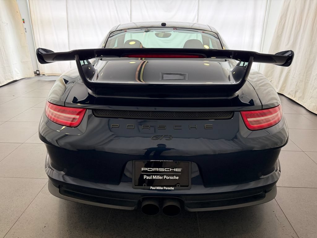Certified 2015 Porsche 911 GT3 RWD image 8