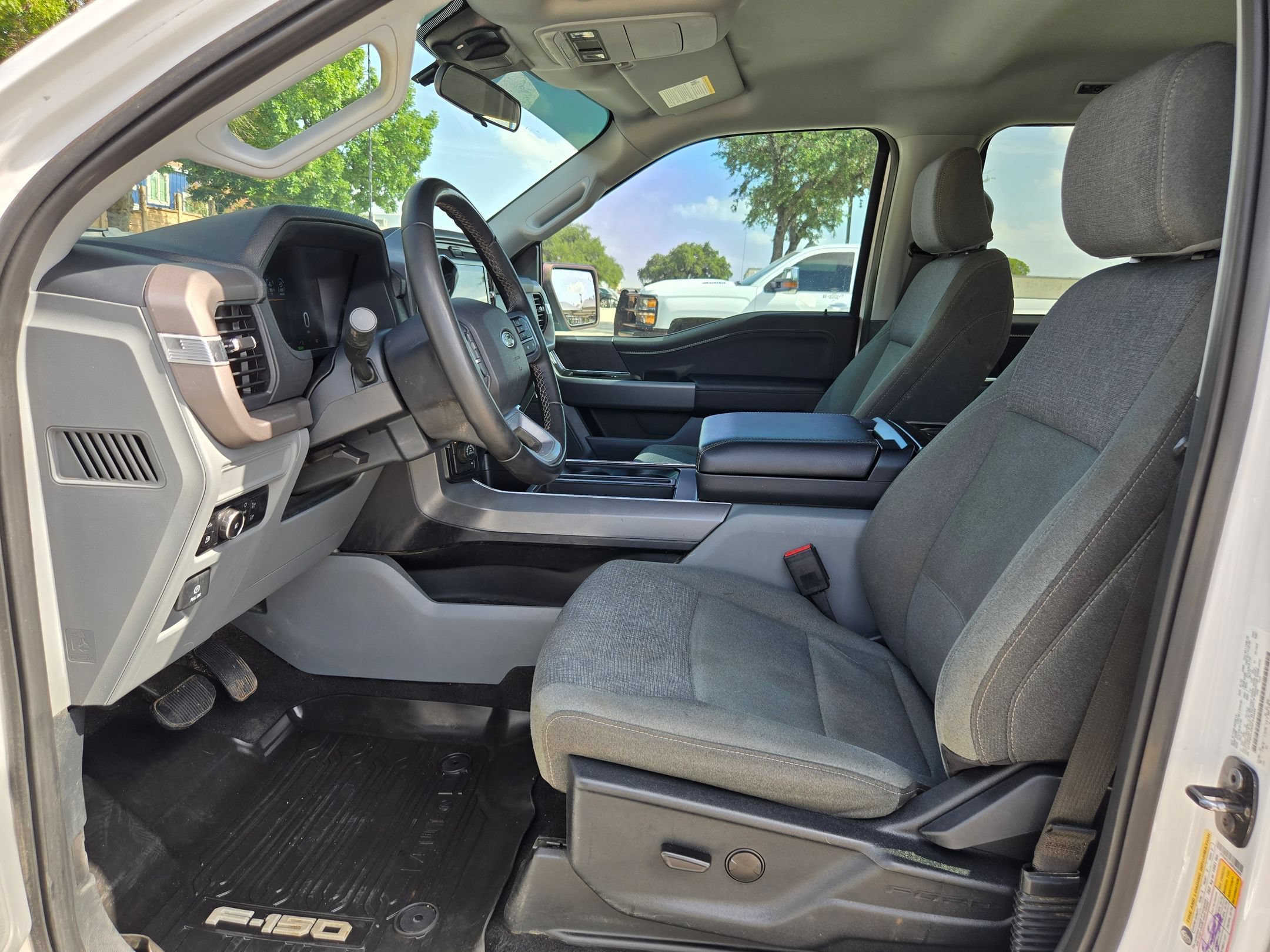 Used 2025 Ford F150 XLT w/ Equipment Group 301A Standard AWD/4WD image 10