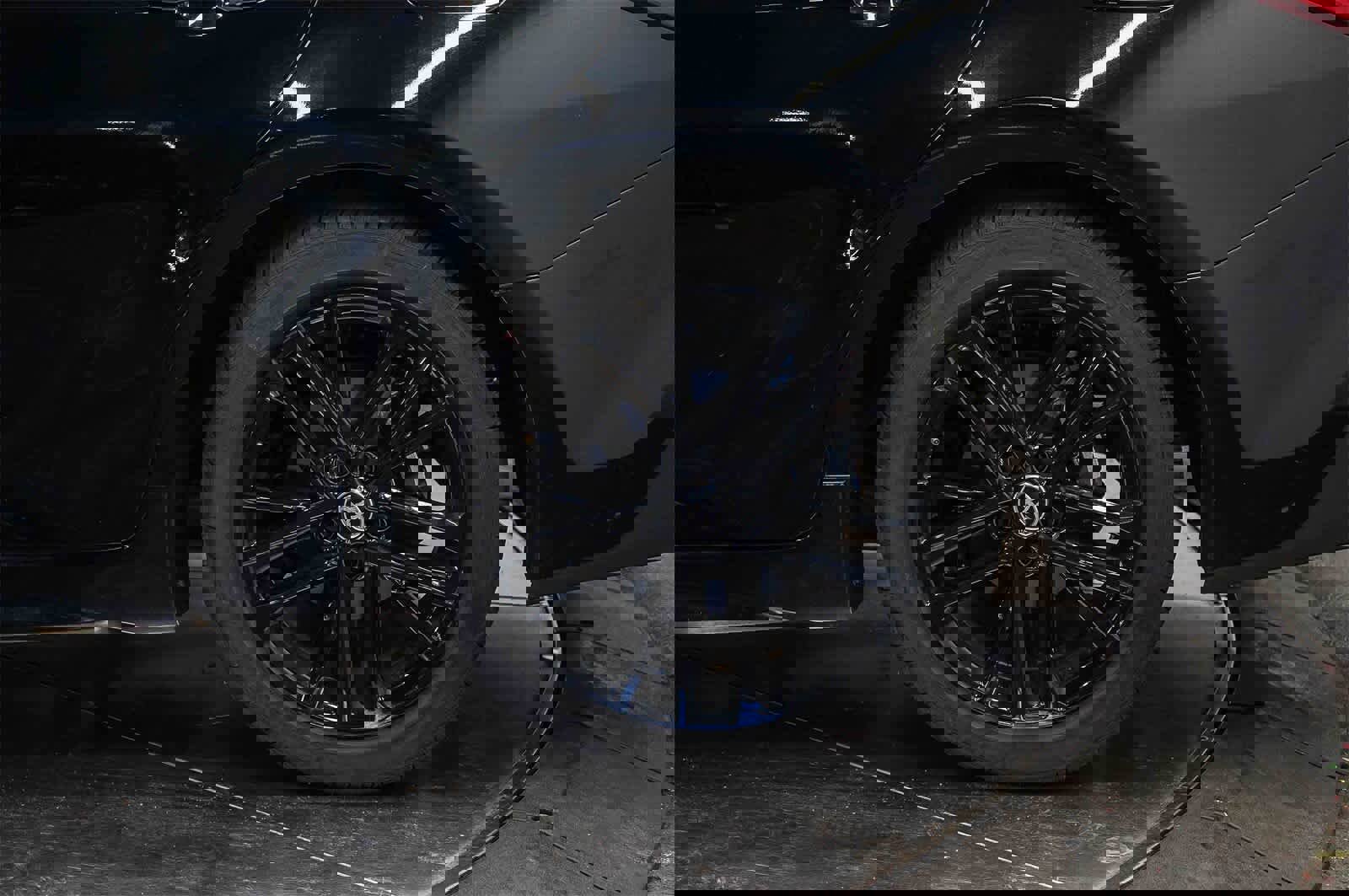 Used 2025 Toyota Camry SE image 10