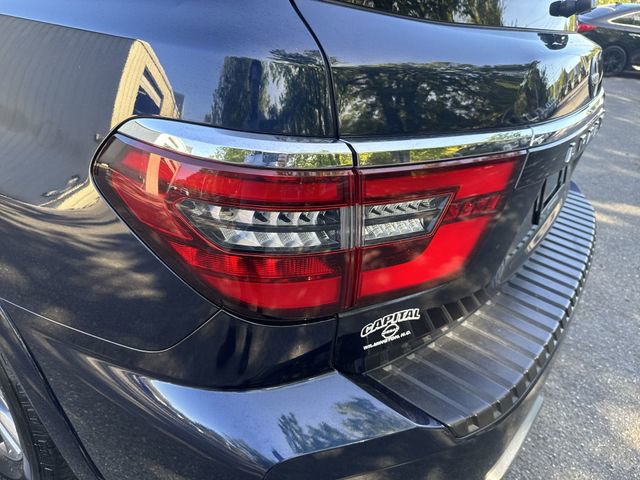 Used 2024 Nissan Armada SL w/ Captain's Chairs Package image 37