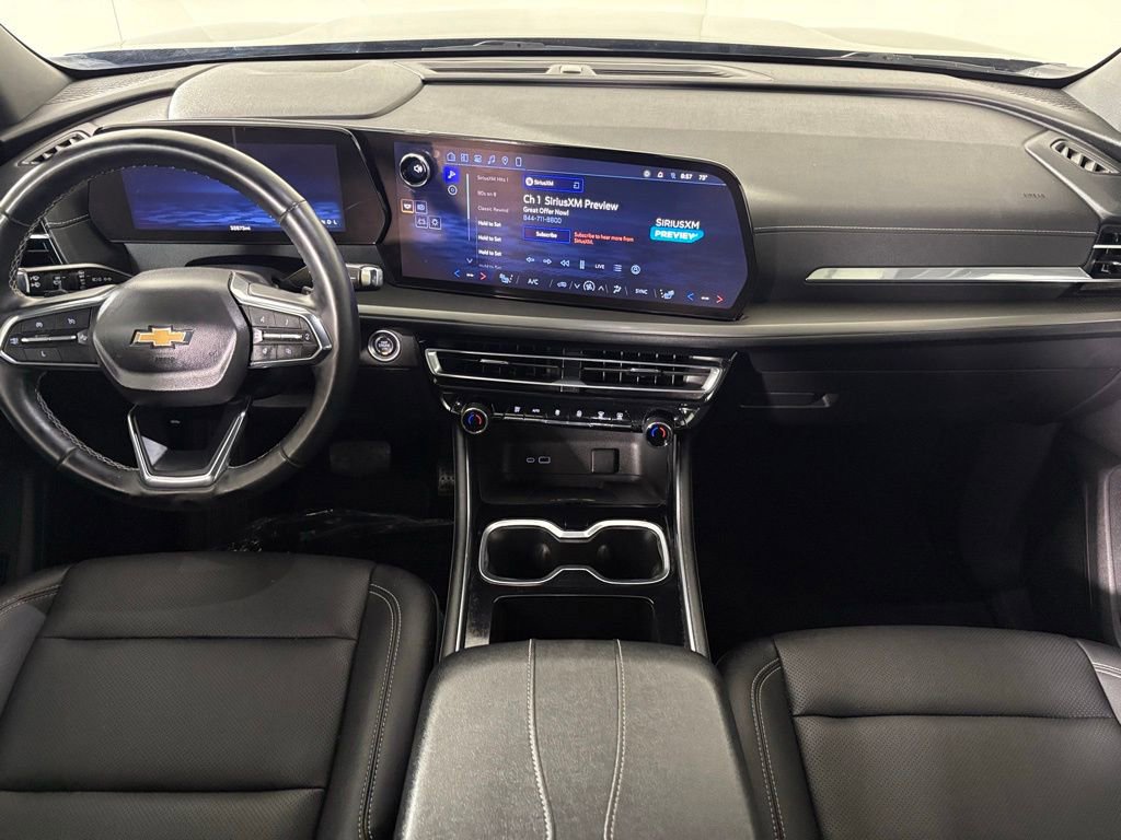 Used 2025 Chevrolet Traverse LT FWD image 41