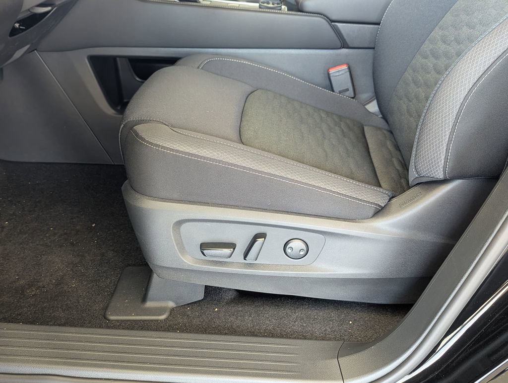 New 2026 Nissan Pathfinder SV image 21